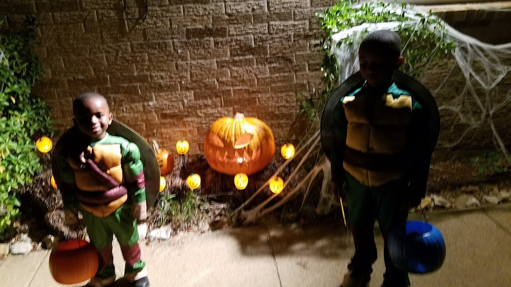 West Camp RV Park | 2910 W Division St, Arlington, TX 76012, USA | Phone: (817) 275-5151