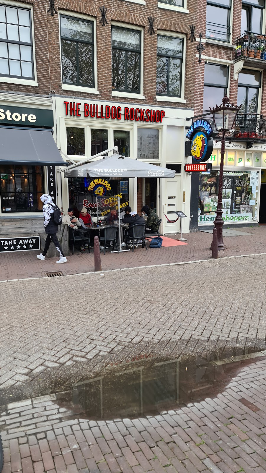 The Bulldog Rockshop Coffeeshop | Singel 12, 1013 GH Amsterdam, Netherlands | Phone: 020 627 8900