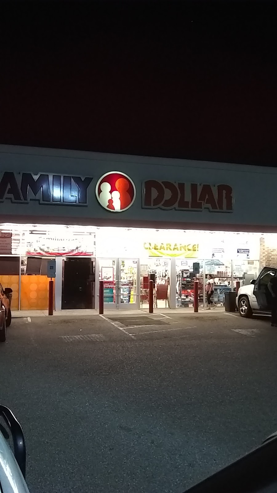 Family Dollar | 2905 S Zapata Hwy, Laredo, TX 78046, USA | Phone: (956) 815-4580