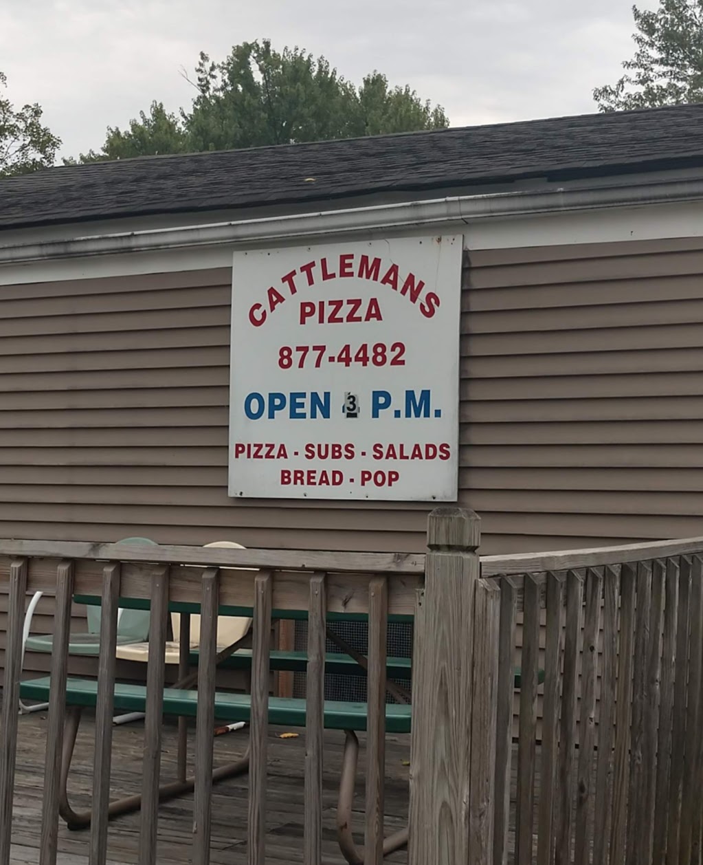 Cattlemans Pizza | 6821 London Groveport Rd, Grove City, OH 43123, USA | Phone: (614) 877-4482