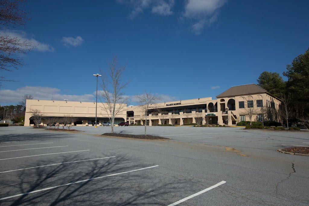 Holcomb 400 Shopping Center | 6050 Peachtree Pkwy Suite 420, Norcross, GA 30092, USA | Phone: (404) 817-3772