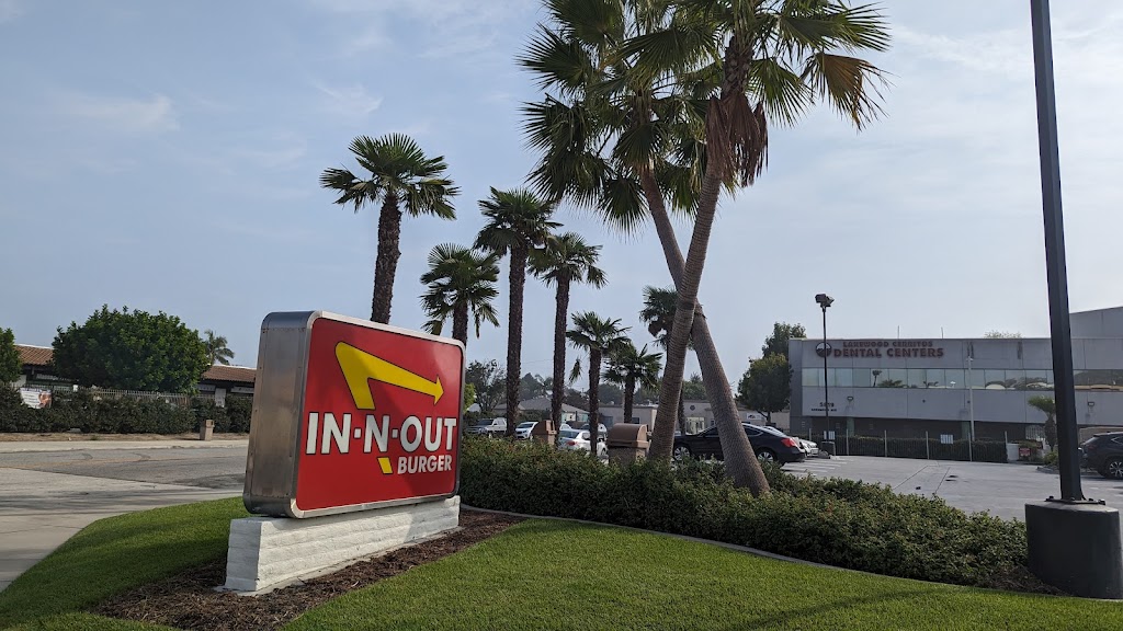 In-N-Out Burger | 5820 Bellflower Blvd, Lakewood, CA 90713, USA | Phone: (800) 786-1000