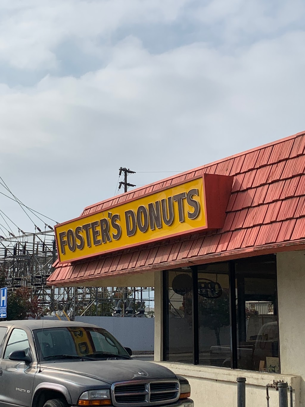 Fosters Donuts | 1213 Cecil Ave, Delano, CA 93215, USA | Phone: (661) 725-5381