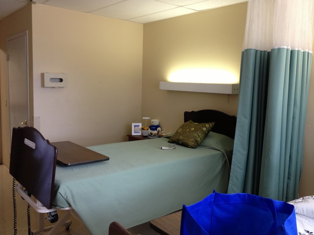 Skyline Nursing Center | 3326 Burgoyne St, Dallas, TX 75233, USA | Phone: (214) 330-9291