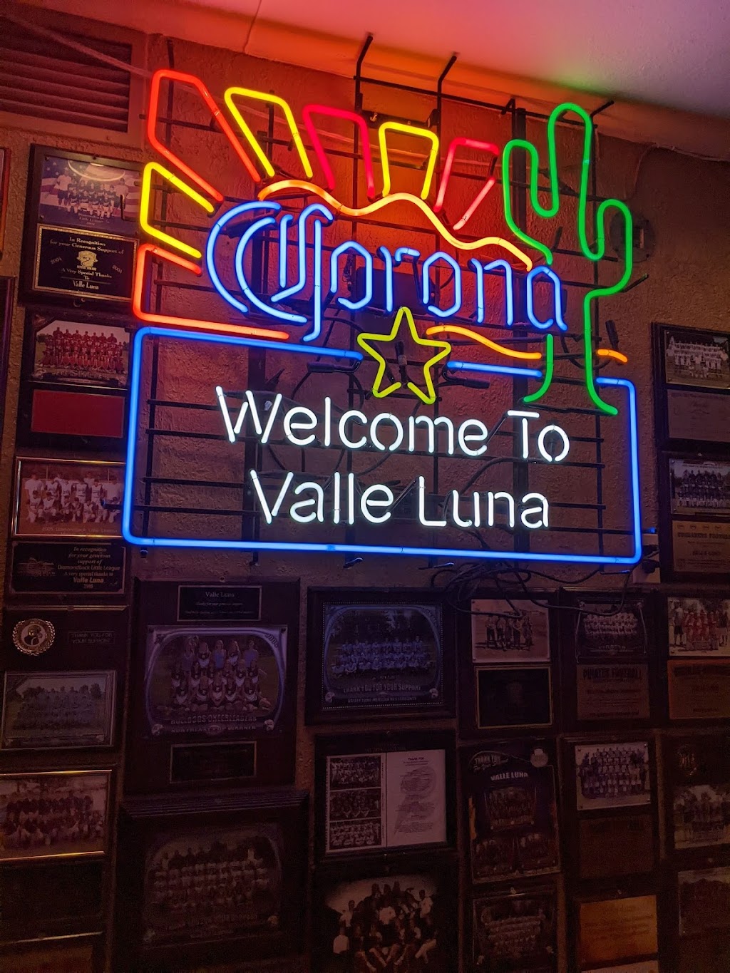 Valle Luna | 16048 N Cave Creek Rd, Phoenix, AZ 85032 | Phone: (602) 867-9100