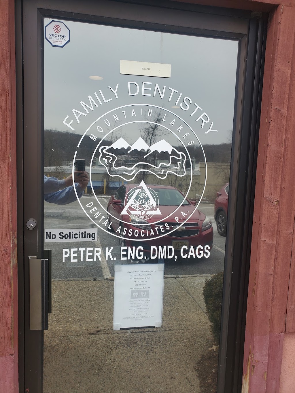 Mountain Lakes Dental Associates | 3125 NJ-10 #1b, Denville, NJ 07834, USA | Phone: (973) 328-7199