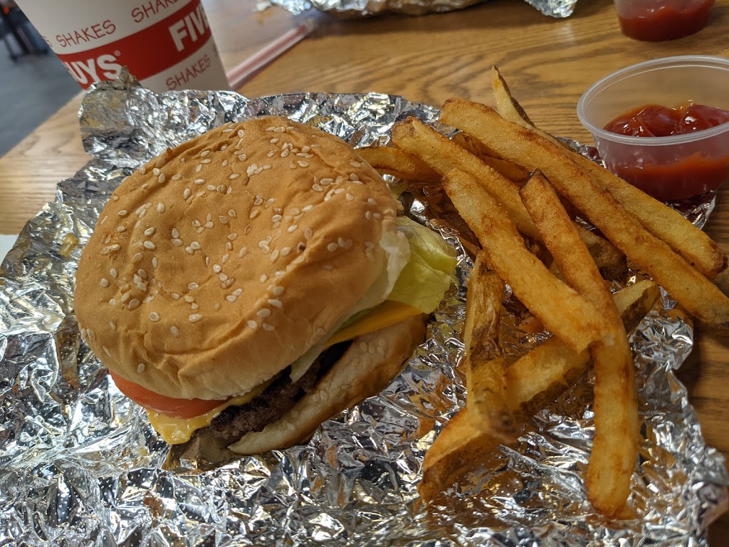 Five Guys | 3059 Solomons Island Rd, Edgewater, MD 21037, USA | Phone: (410) 956-8212