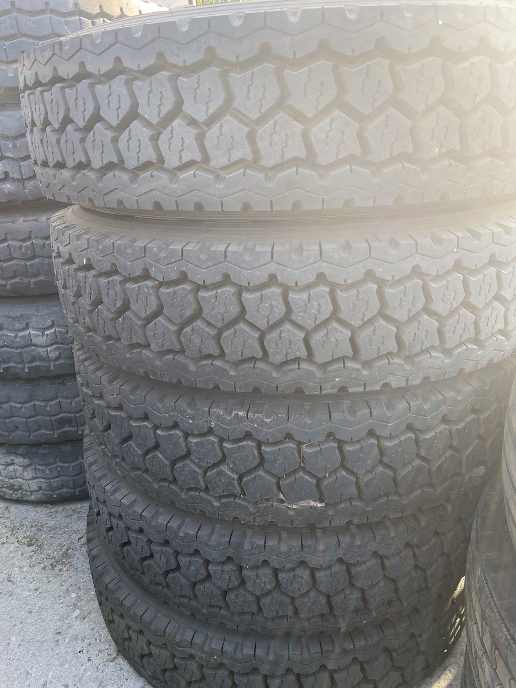 C&R tire service | 14928 Slover Ave, Fontana, CA 92337, USA | Phone: (909) 822-3527