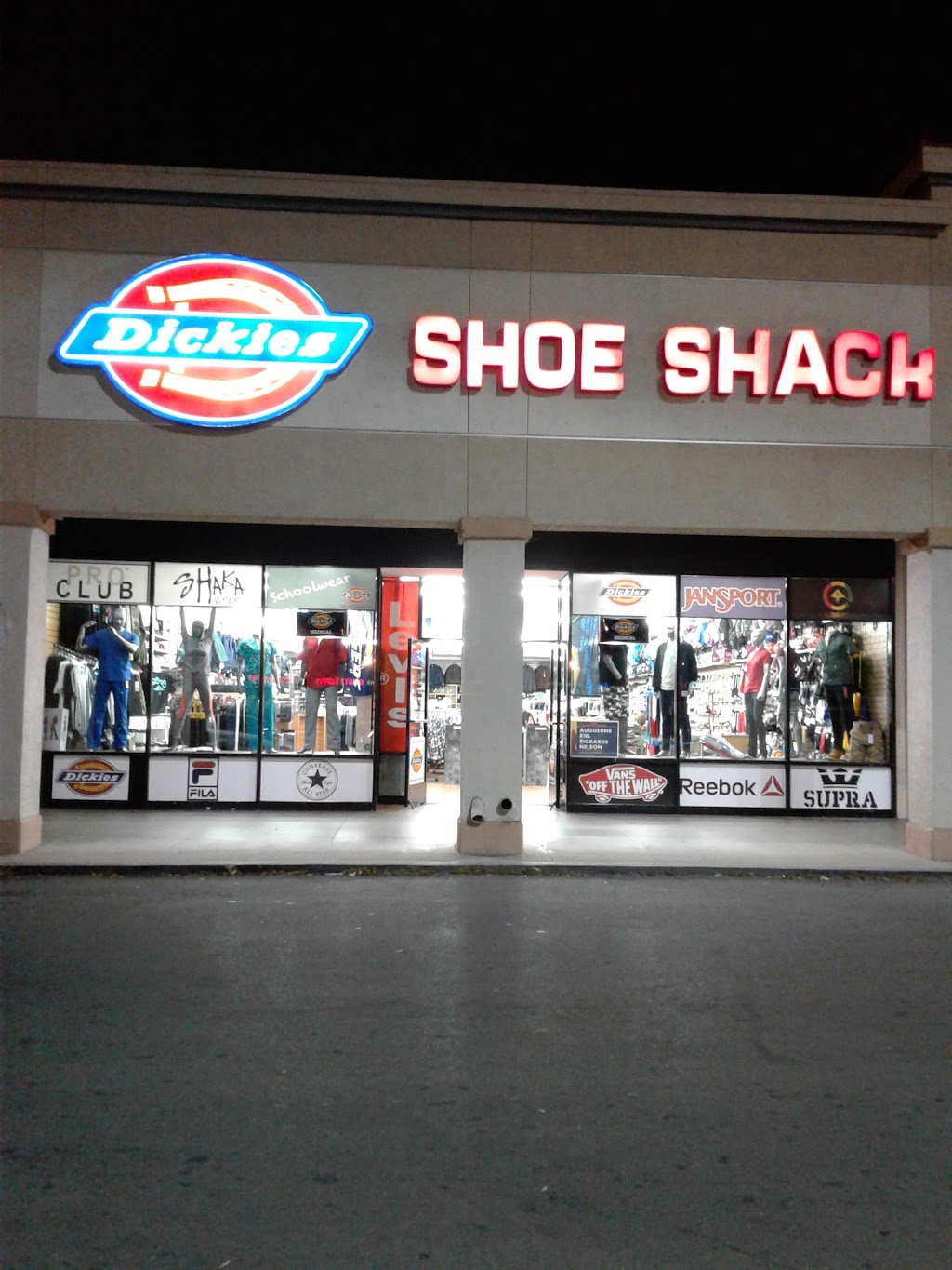 Dickies Shoe Shack | 631 Sweetwater Rd, Spring Valley, CA 91977, USA | Phone: (619) 724-6212