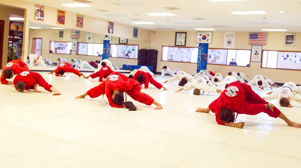 Grandmaster Hee Il Chos Tae Kwon Do Center | 7192 Kalanianaʻole Hwy, Honolulu, HI 96825, USA | Phone: (808) 396-8900