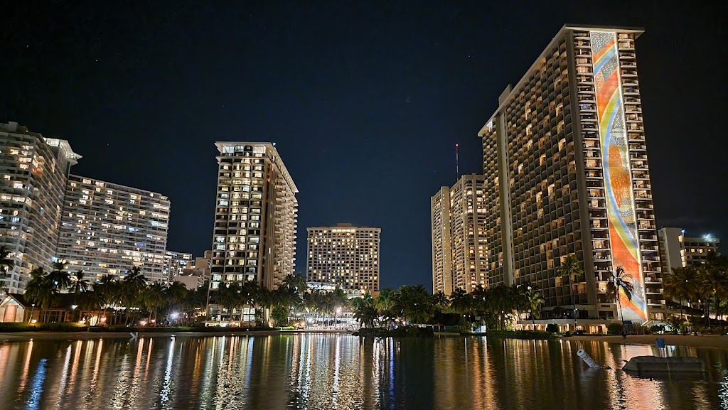 Duke Kahanamoku Lagoon | Honolulu, HI 96815, USA | Phone: (808) 949-4321