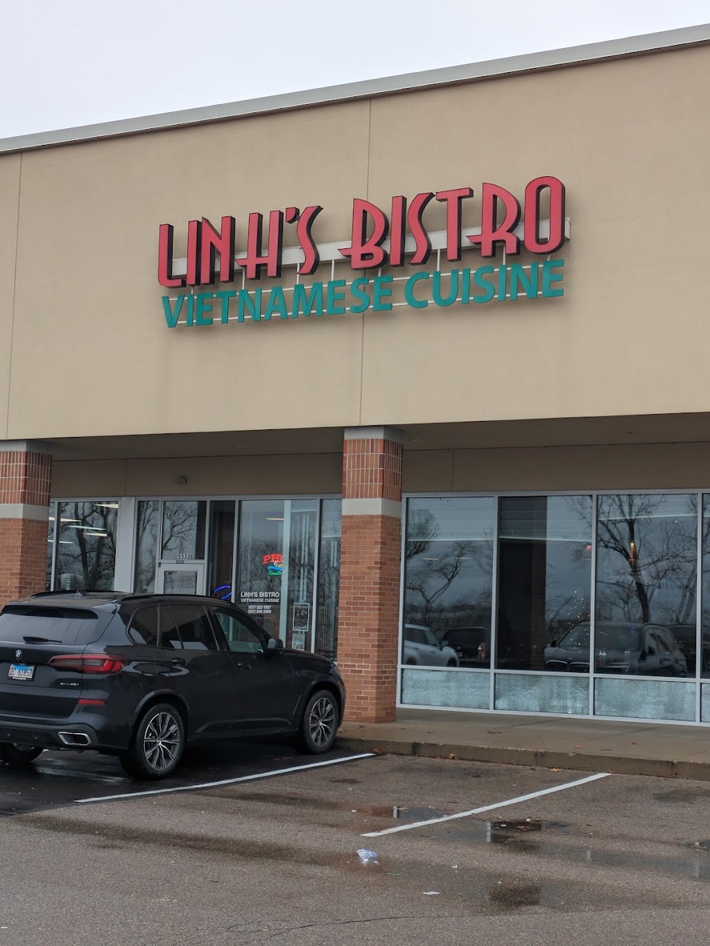 Linhs Bistro | 5532 Airway Rd, Dayton, OH 45431, USA | Phone: (937) 252-1857