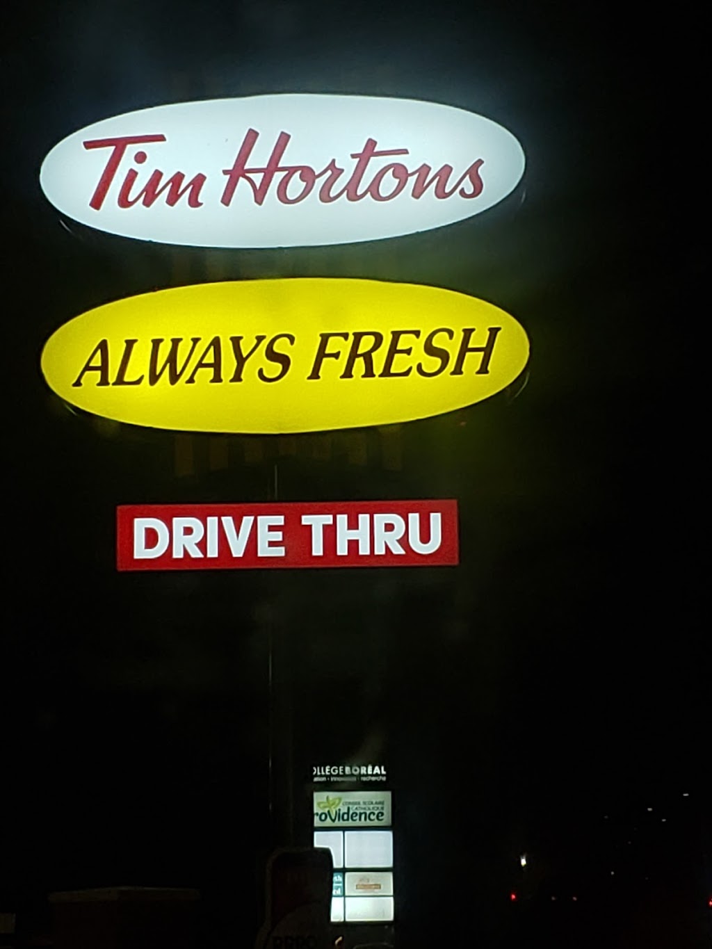 Tim Hortons | 3585 Forest Glade Dr, Windsor, ON N8T 0A3, Canada | Phone: (519) 974-8849