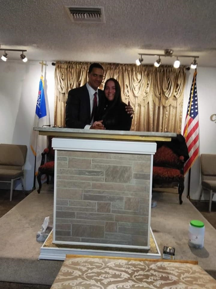 La Iglesia Pentecostal Casa del Alfarero | 10730 US-19 Suite 4 y 5, Port Richey, FL 34668, USA | Phone: (727) 359-6371