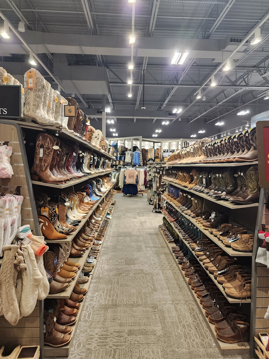 Boot Barn | 120 W Debbie Ln Ste 300, Mansfield, TX 76063, USA | Phone: (682) 341-9595