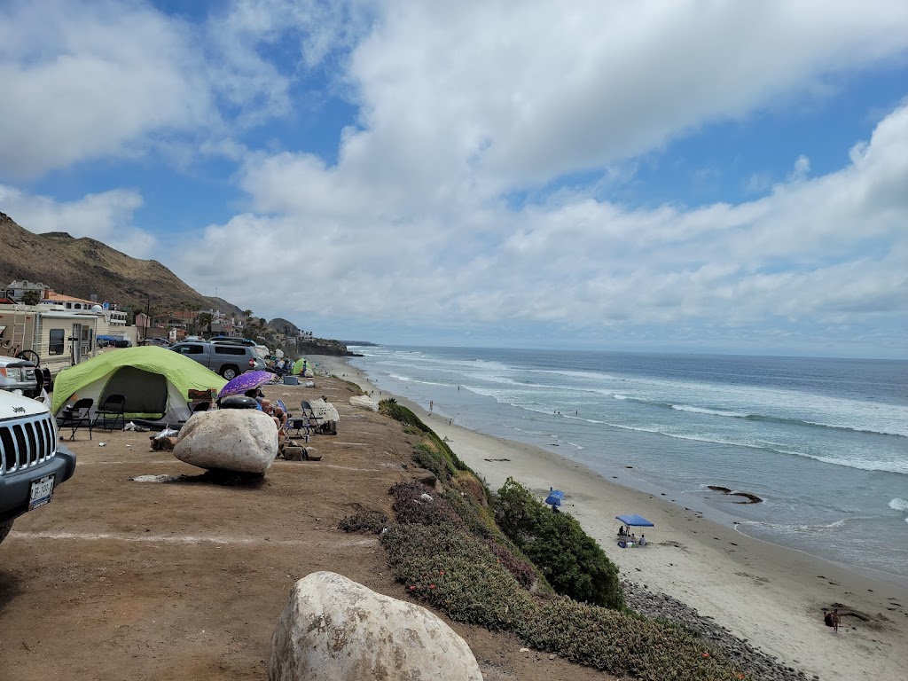 Alisitos K58 Camping | 22746 Rosarito, B.C., Mexico | Phone: 646 155 0963