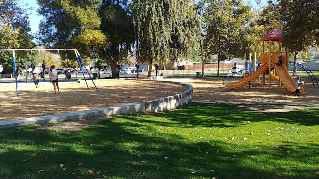 Bill Gray Park, Valley-Wide Recreation and Park District | 450 N Lake St, Hemet, CA 92544, USA | Phone: (951) 654-1505