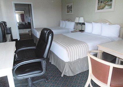 Econo Lodge Falfurrias Hwy 281 | 2116 US-281, Falfurrias, TX 78355, USA | Phone: (361) 325-2515