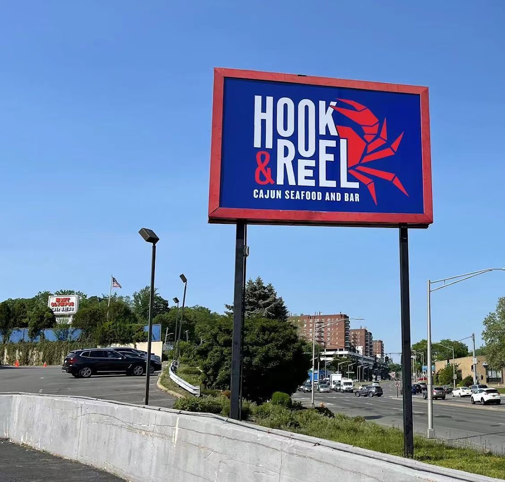 Hook & Reel Cajun Seafood & Bar | 2375 Central Park Ave, Yonkers, NY 10710, USA | Phone: (914) 355-7739