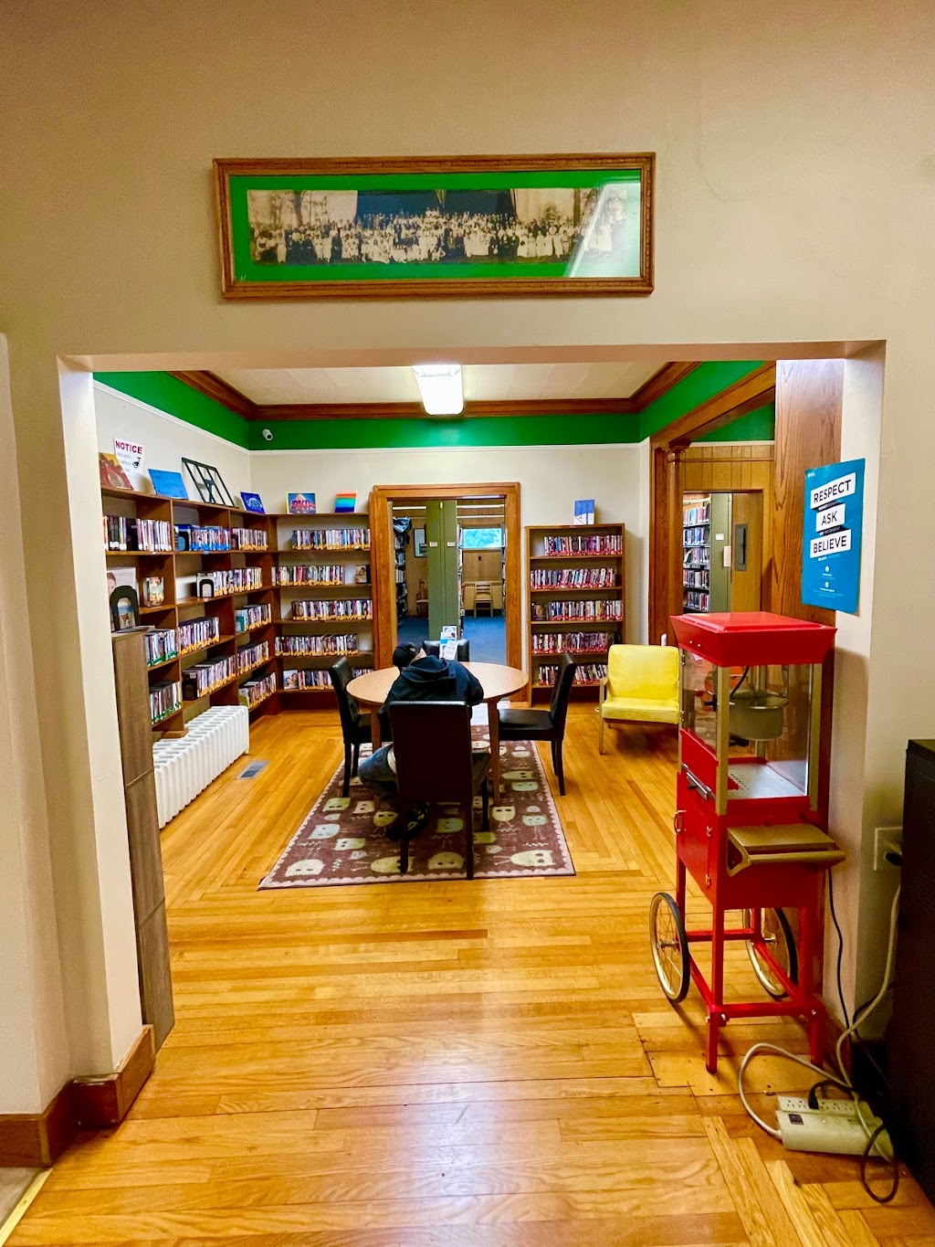 Flenniken Public Library | 102 E George St, Carmichaels, PA 15320, USA | Phone: (724) 966-5263