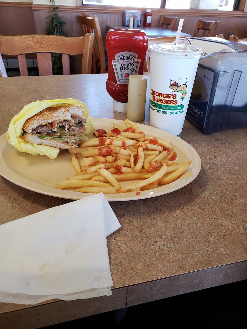 Georges Burgers | 17510 Foothill Blvd, Fontana, CA 92335 | Phone: (909) 355-3998
