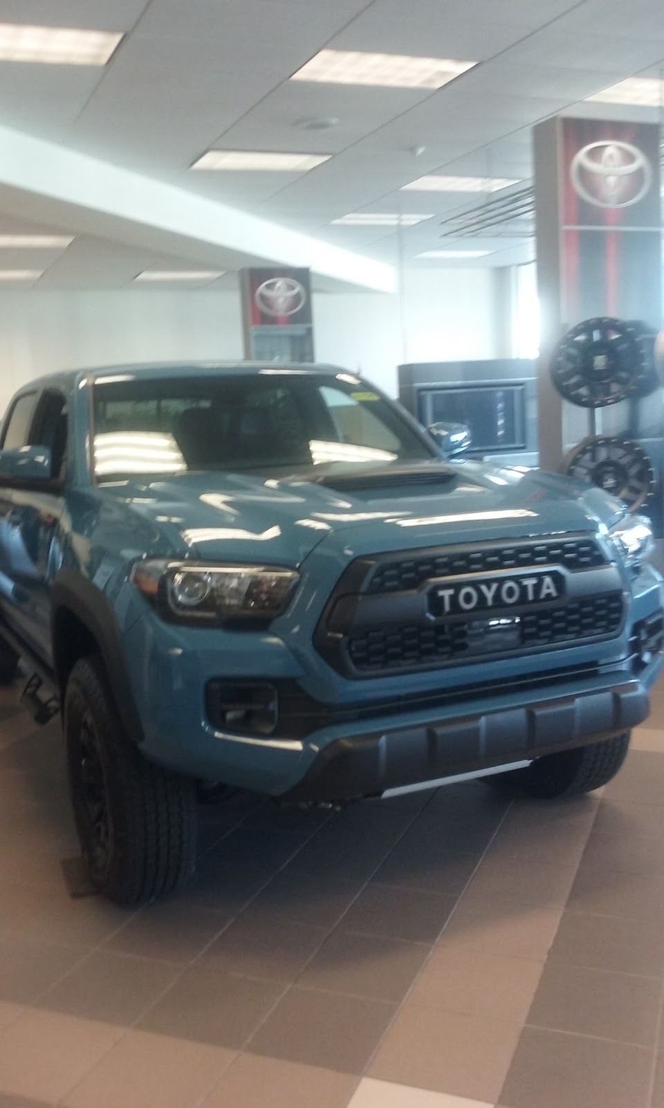 Modern Toyota | 3178 Peters Creek Pkwy, Winston-Salem, NC 27127, USA | Phone: (336) 785-3100