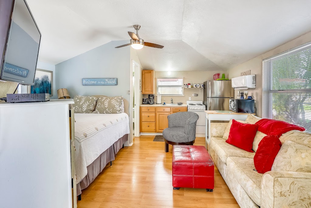 The Cottages at Madeira Beach | 13302 1st St E, Madeira Beach, FL 33708, USA | Phone: (800) 293-3979