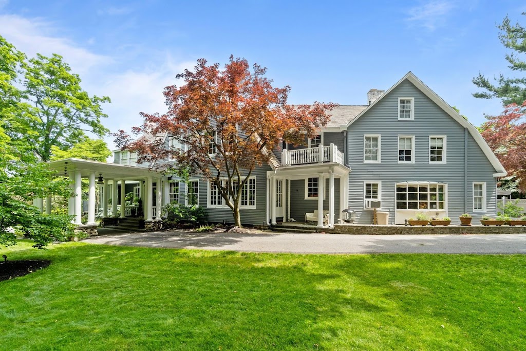 Hudson Valley Luxury Resorts | 303 S Broadway, Tarrytown, NY 10591, USA | Phone: (845) 605-7463
