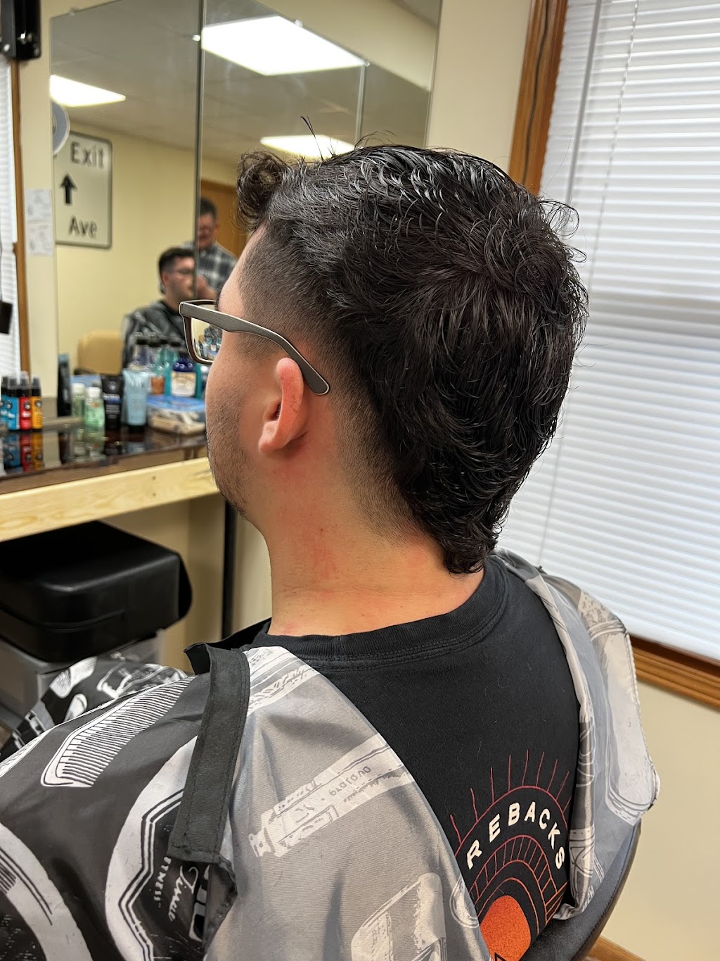 Mark’s Barbershop | 249 Central Ave E #3, St Michael, MN 55376, USA | Phone: (763) 494-5353
