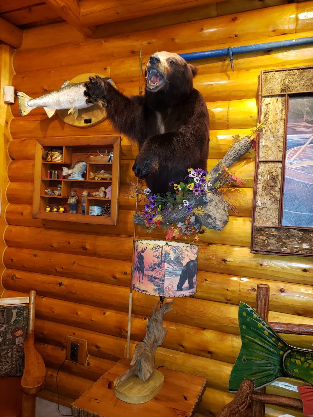 Big Bear Lodge | 25253 Telegraph Rd, Brownstown Charter Twp, MI 48134, USA | Phone: (734) 782-6600