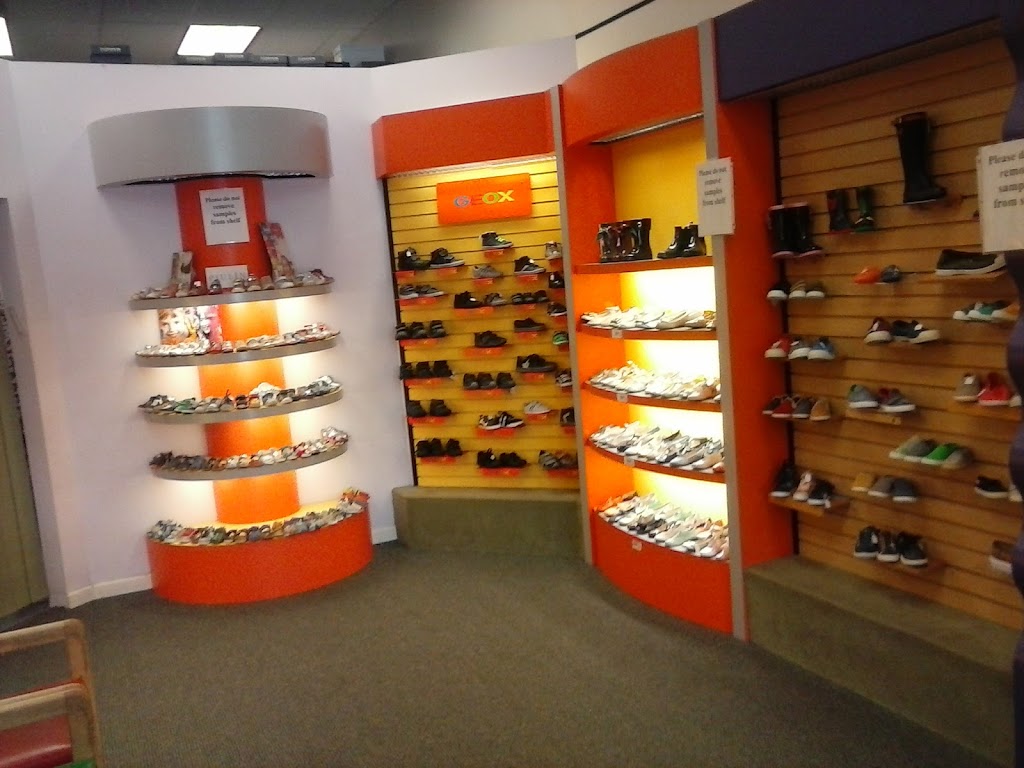 Sole Connection | 365 Cedar Bridge Ave, Lakewood, NJ 08701, USA | Phone: (732) 901-4488