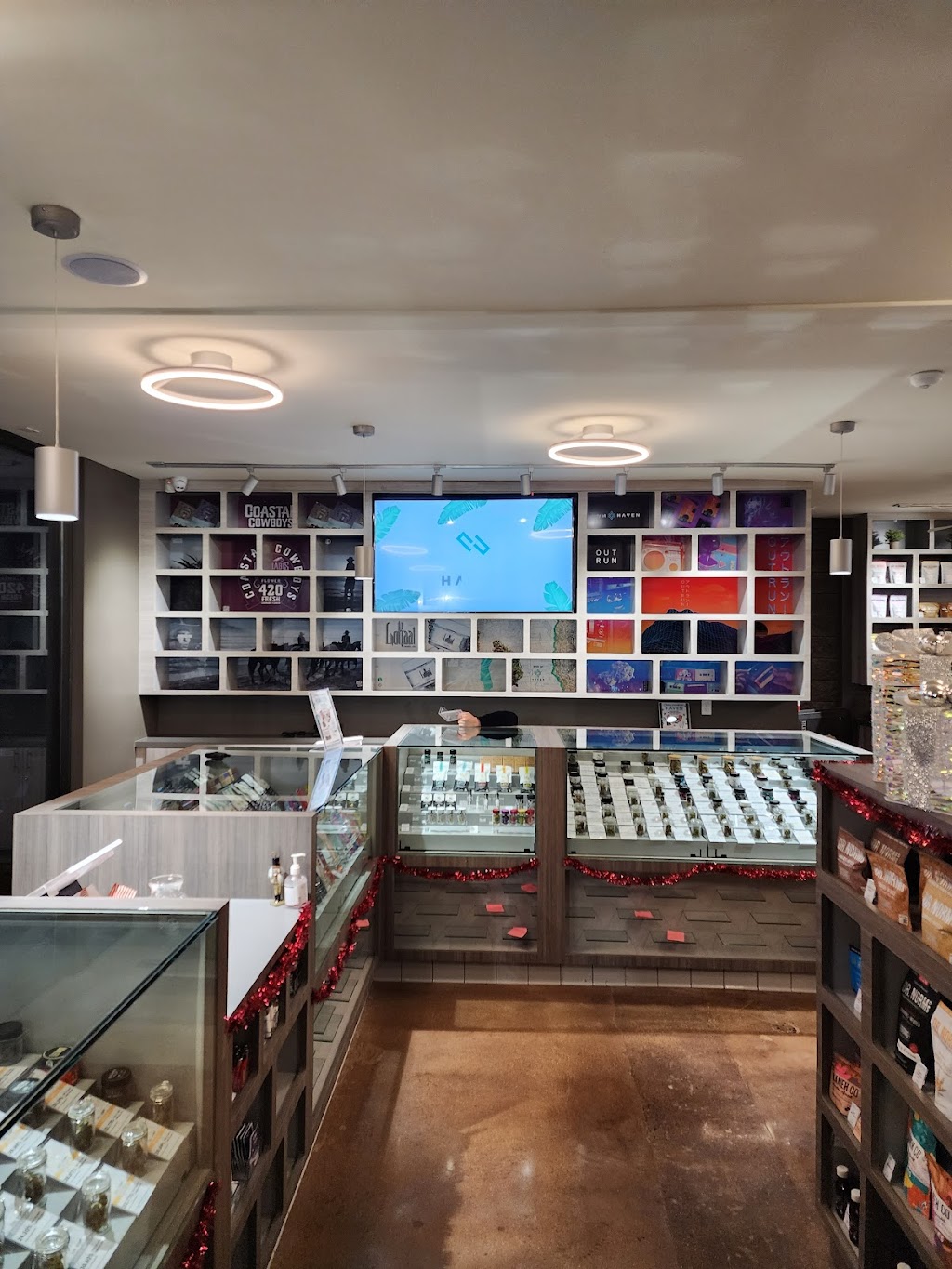 Haven Cannabis Marijuana and Weed Dispensary - Porterville | 1 W Morton Ave, Porterville, CA 93257, USA | Phone: (559) 625-5420