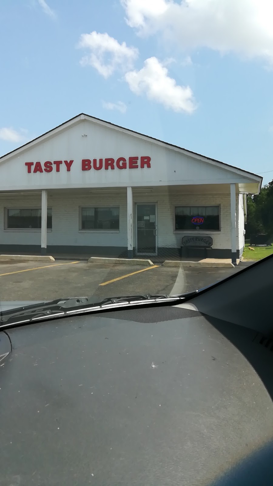 Tasty Burger | 15924 SE 29th St #6549, Choctaw, OK 73020, USA | Phone: (405) 390-3663