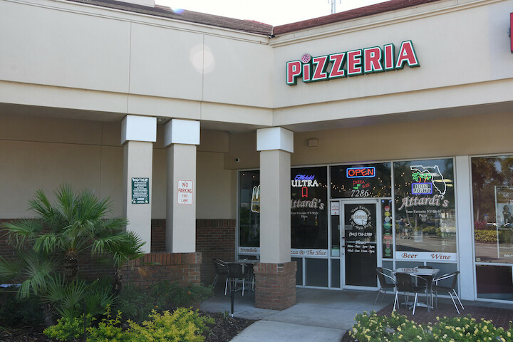 Attardis Pizzeria | 7286 55th Ave E, Bradenton, FL 34203, USA | Phone: (941) 756-2500