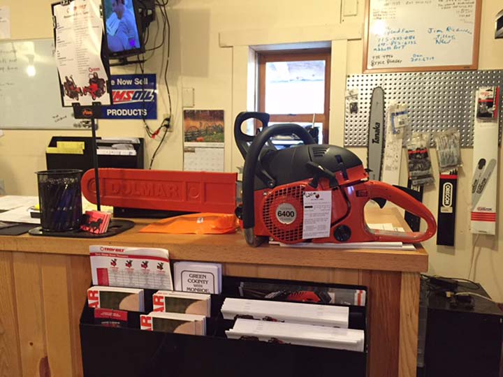 Richardson Lawn Equipment | 305 S, Park St, Albany, WI 53502 | Phone: (608) 862-3894