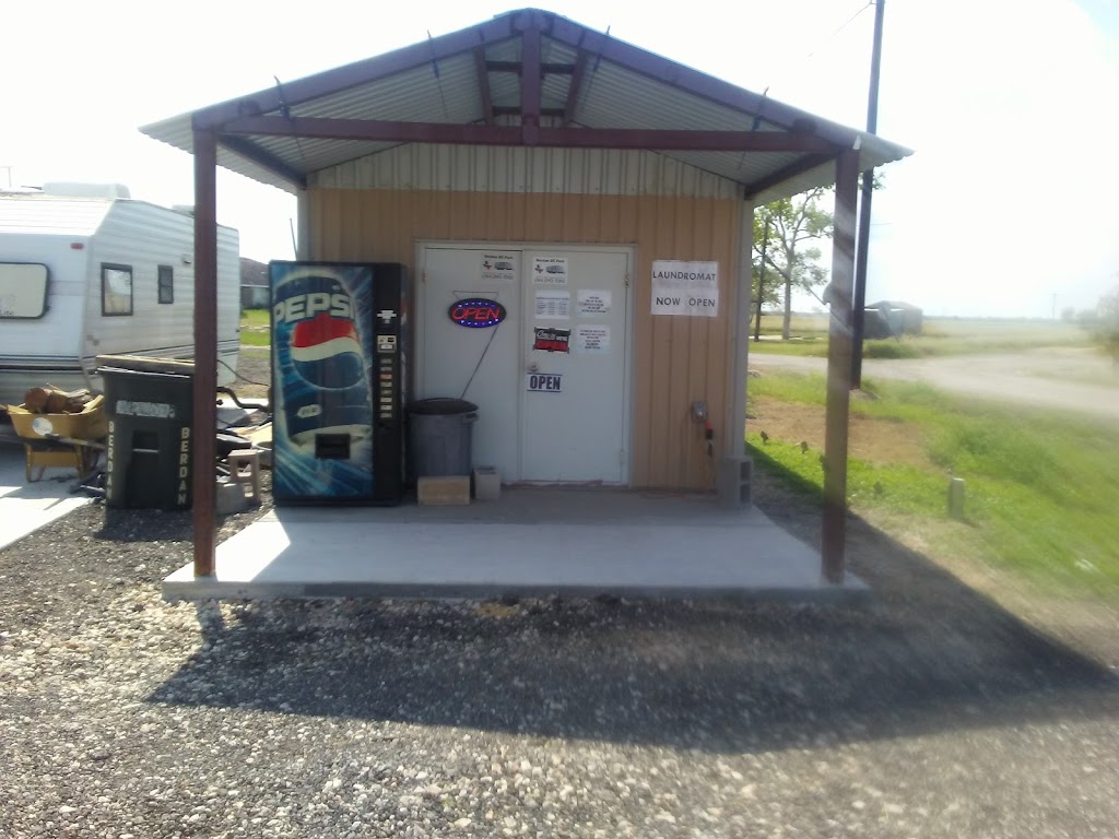 Berdan Laundromat | 5734 County Rd 1677, Odem, TX 78370 | Phone: (361) 392-3202