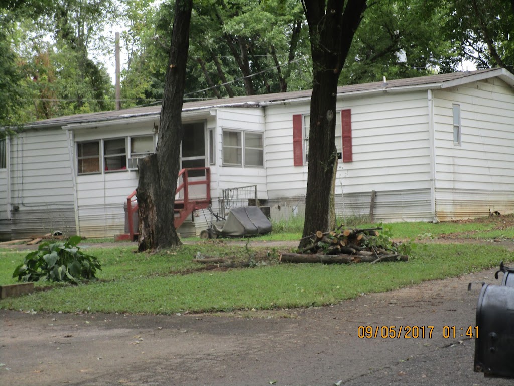 Maplewood Place Mobile Home Park | 135 1st St #14, Elizabethtown, KY 42701, USA | Phone: (502) 430-1994