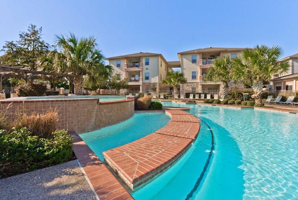 Villagio Apartments | 1850 Aquarena Springs Dr, San Marcos, TX 78666, USA | Phone: (512) 878-8700