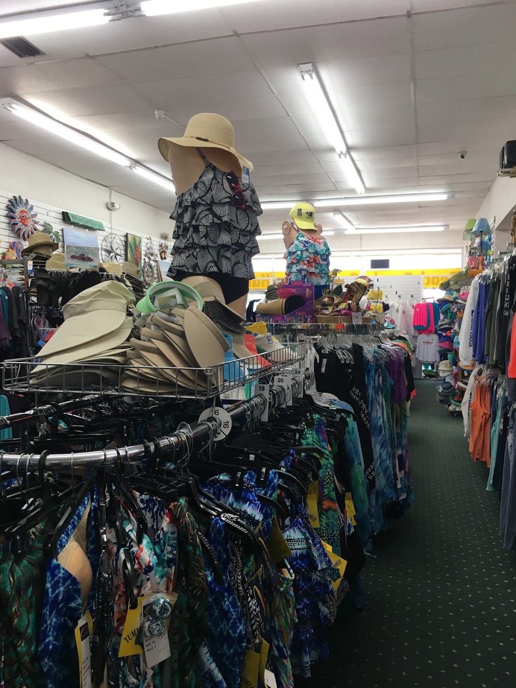 Island Trader | 5336 Gulf Dr, Holmes Beach, FL 34217 | Phone: (941) 778-5909