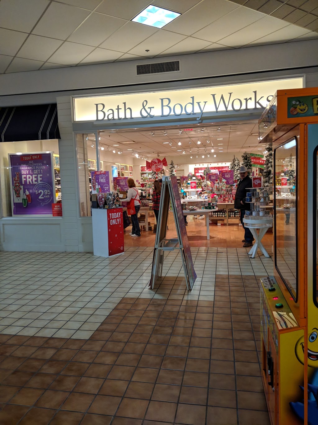 Bath & Body Works | 1500 E 11th Ave, Hutchinson, KS 67501, USA | Phone: (620) 728-0545