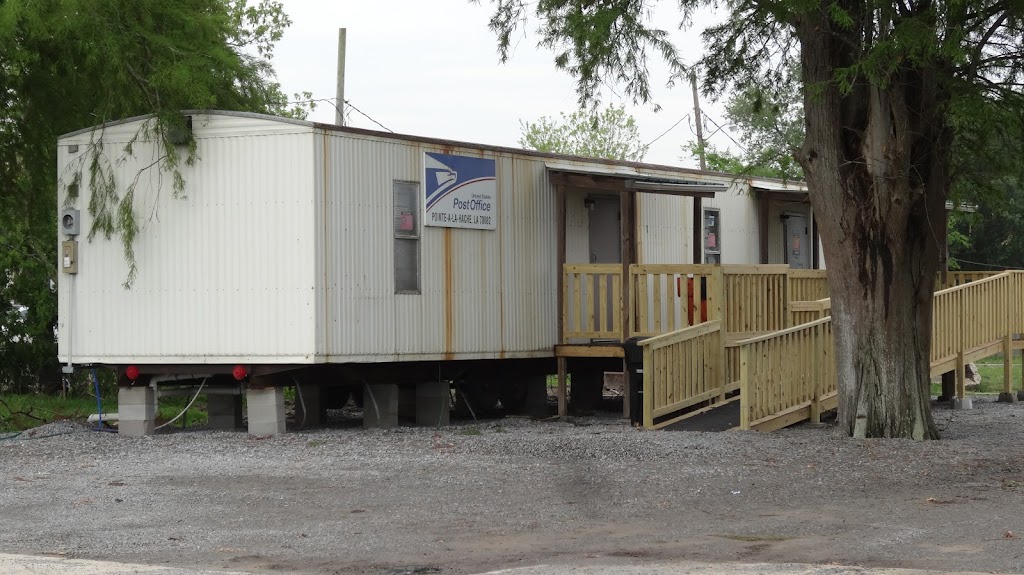 United States Postal Service | 18039 Hwy 15, Pointe ã La Hache, LA 70082, USA | Phone: (800) 275-8777