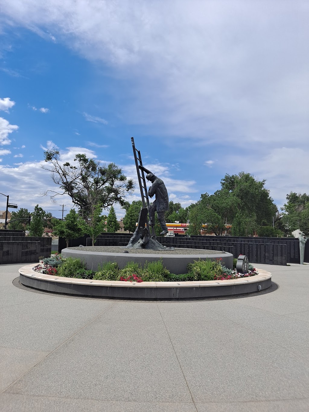 Memorial Park | 1605 E Pikes Peak Ave, Colorado Springs, CO 80910, USA | Phone: (719) 385-5940