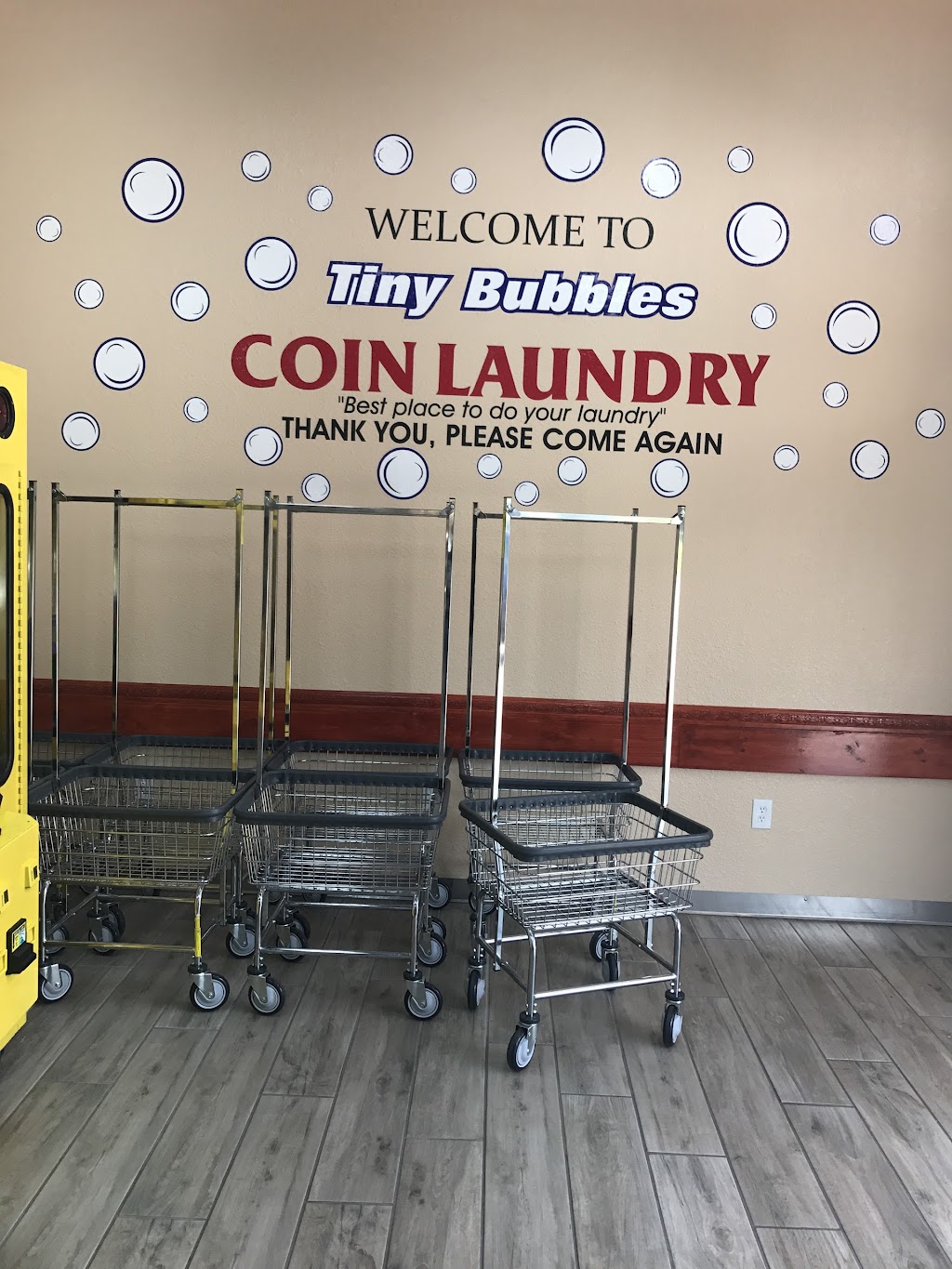 Tiny Bubbles Coin Laundry | 262 SW 5th St, Grand Prairie, TX 75051, USA | Phone: (469) 660-0022