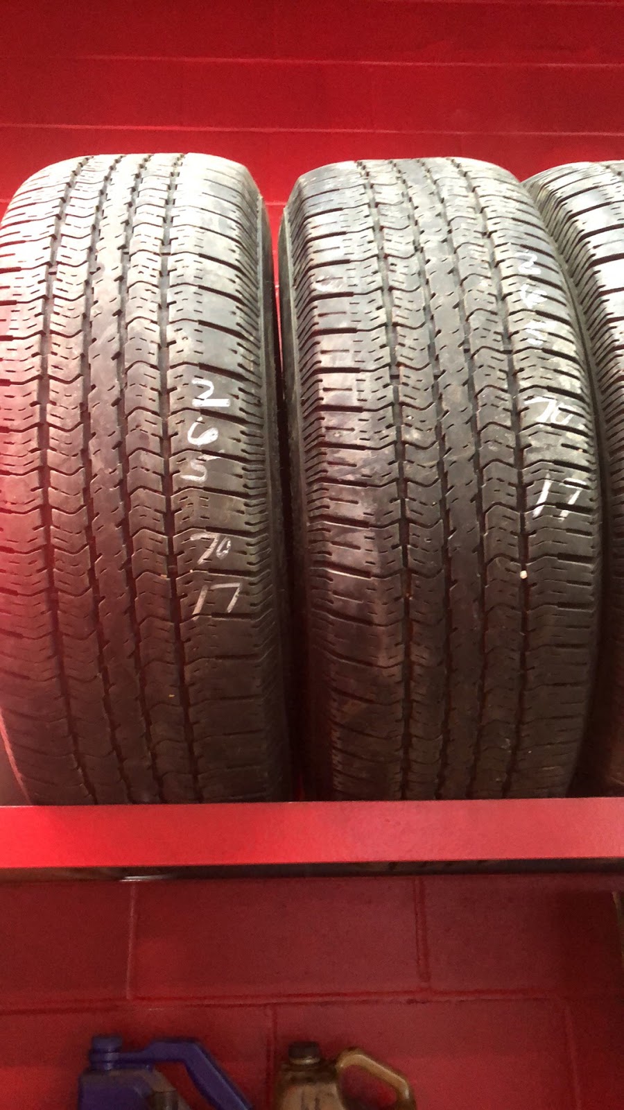 House Springs Auto llc | 526 Twin View Dr, Villa Ridge, MO 63089, USA | Phone: (314) 651-1555