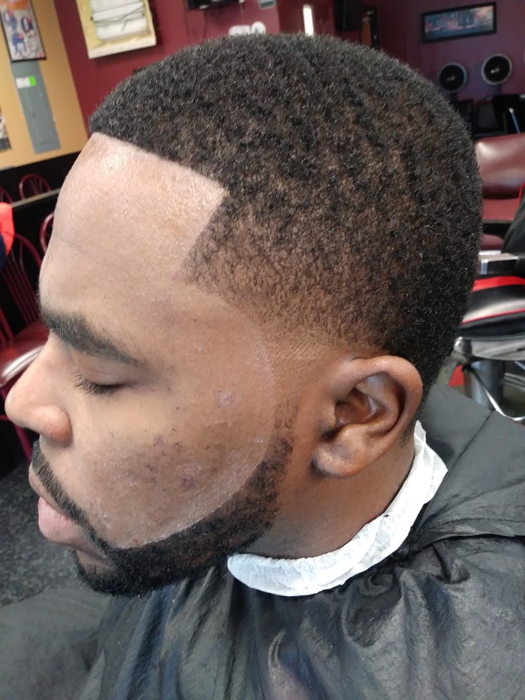 Platinum Blades Barber and Beauty Shop | 6200 Knight Arnold Rd Suite 109, Memphis, TN 38115, USA | Phone: (901) 425-4298