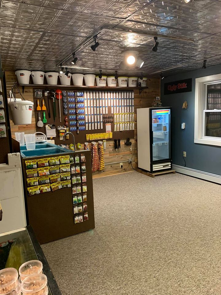 Old Carver Fishing Bait and Tackle | 204 Broadway N, Carver, MN 55315, USA | Phone: (952) 426-1599