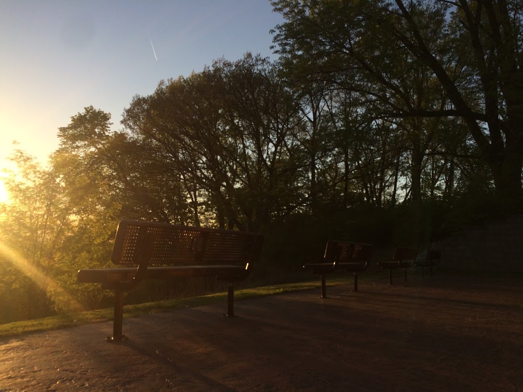 Sunset Greenway Trailhead: Sunset Park | 2300 Sunset Park Dr, Florissant, MO 63031, USA | Phone: (314) 921-5700