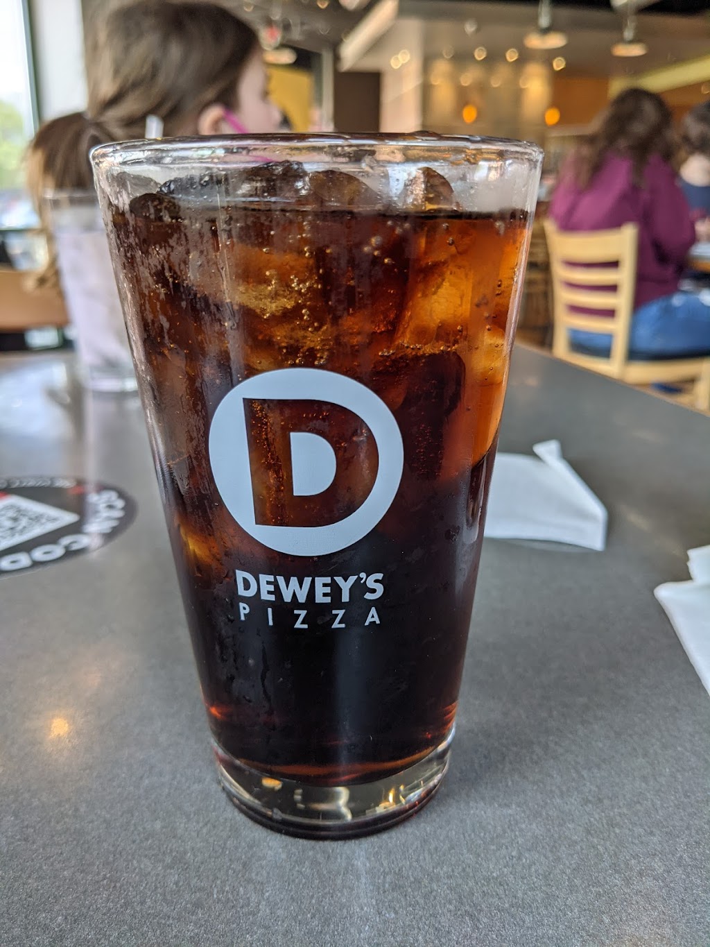 Deweys Pizza | 1520 S 5th St, St Charles, MO 63303, USA | Phone: (636) 724-1111