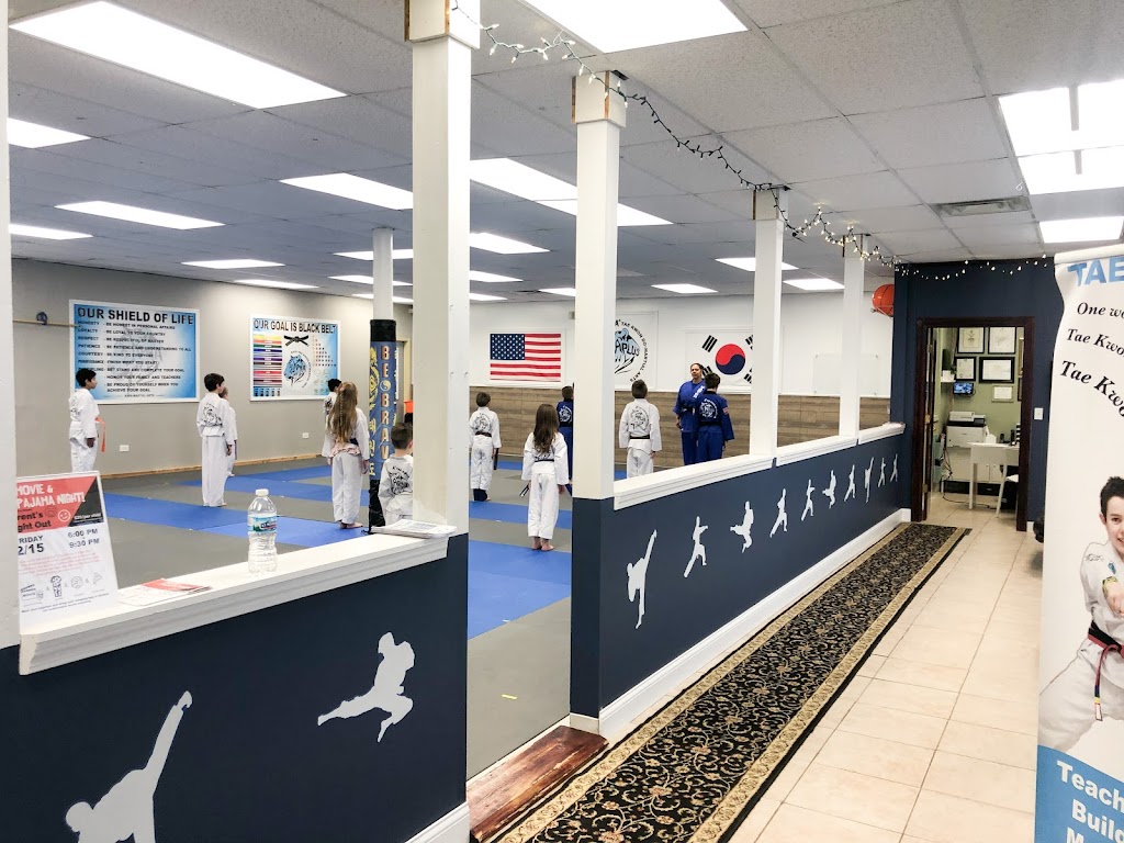 A+(Plus) TaeKwonDo Academy | 1707 E Central Rd, Arlington Heights, IL 60005, USA | Phone: (224) 875-7411