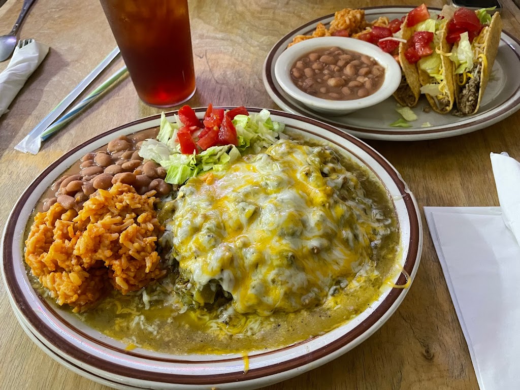 Willard Cantina & Cafe | 21820 US-60, Willard, NM 87063, USA | Phone: (505) 384-1322